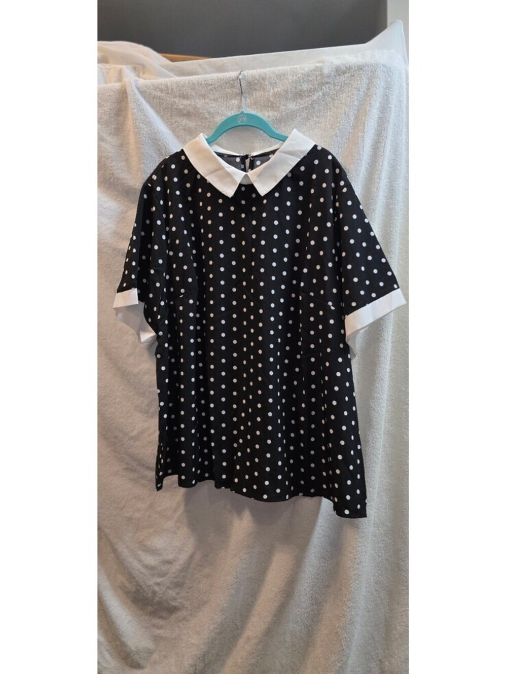SHEIN black polka dot collared short sleeve top